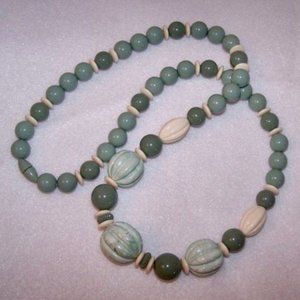 Amazing Vintage Beaded Necklace w Green & Ivory Awesome Beads